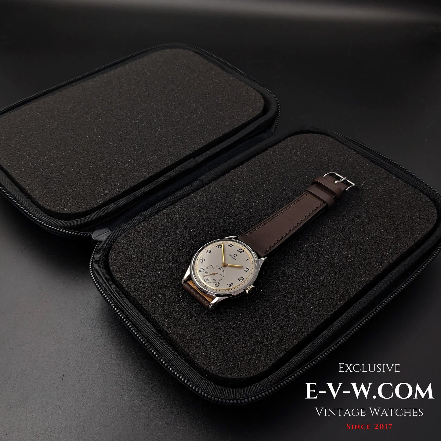 72 Years Old Vintage Omega Jumbo / two-tone dial / Cal. 266 (30T2) / Vintage 1952