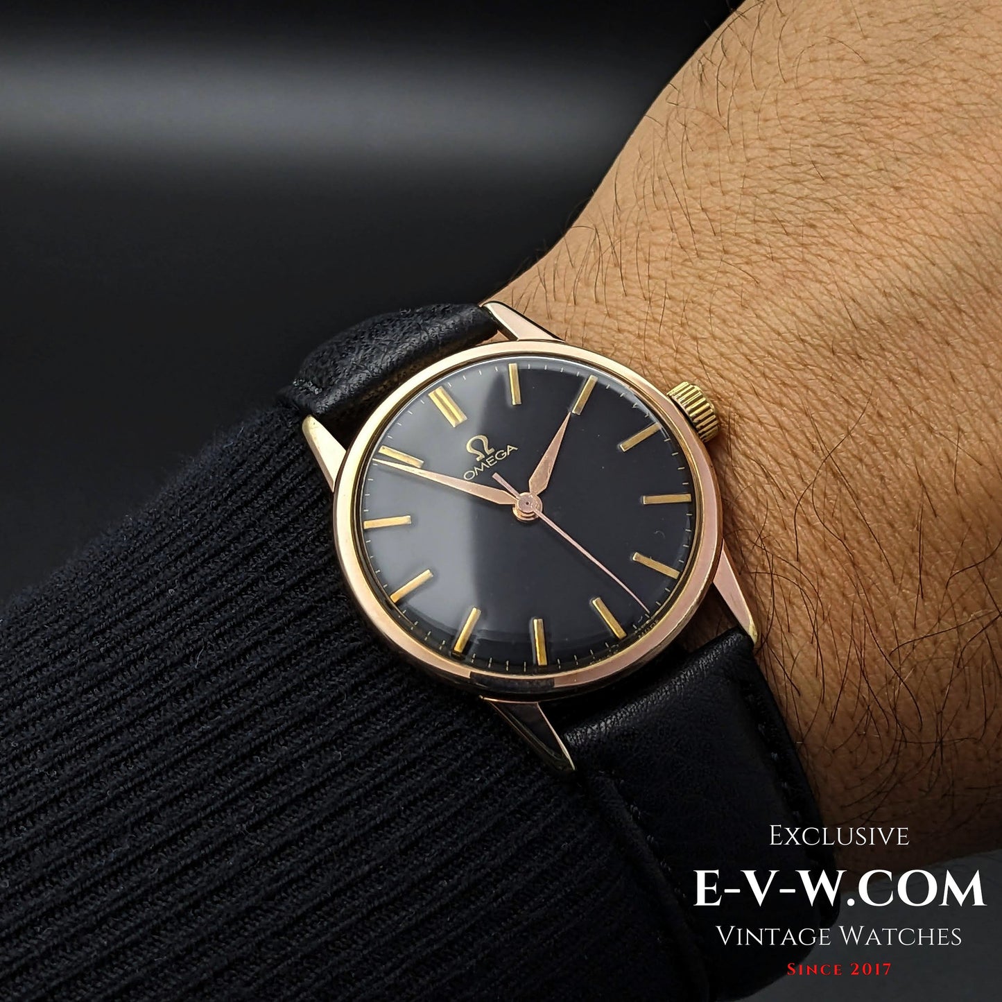 62 Years Old Vintage Omega Black dial Ref. 14714-61SC / Cal. 285 / Vintage 1961