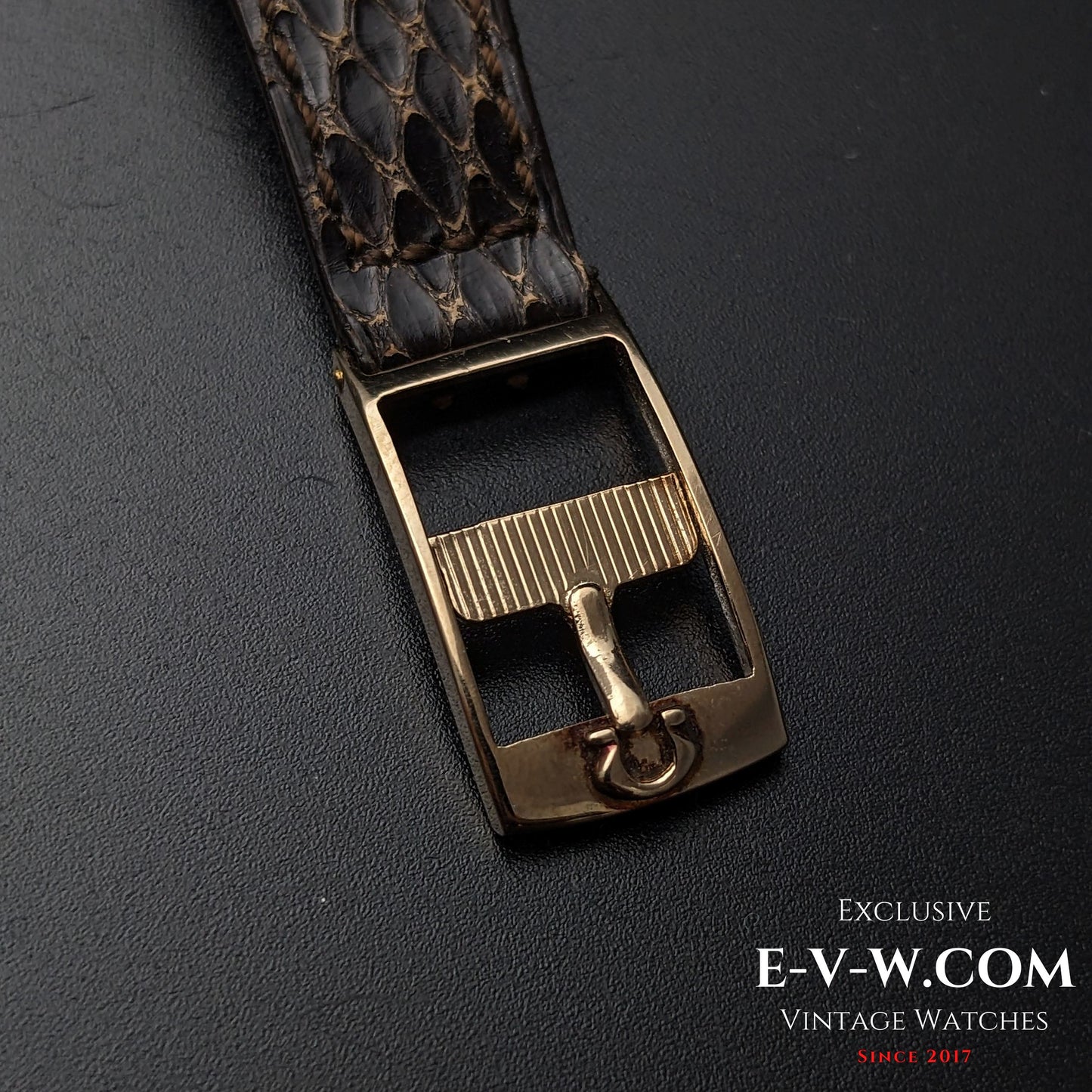 Omega DE VILLE Lady vintage de 54 ans / Or / Cal. 485 / Millésime 1971