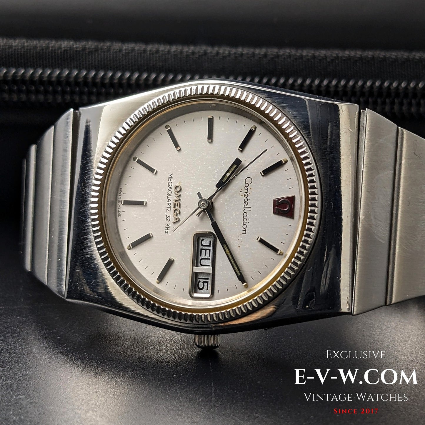 53 Years Old Vintage Omega Constellation MEGAQUARTZ 32 KHz / Ref. 196.0015 / Cal.1310/ Vintage 197253 Years Old Vintage Omega Constellation MEGAQUARTZ 32 KHz / Ref. 196.0015 / Cal.1310/ Vintage 1972
