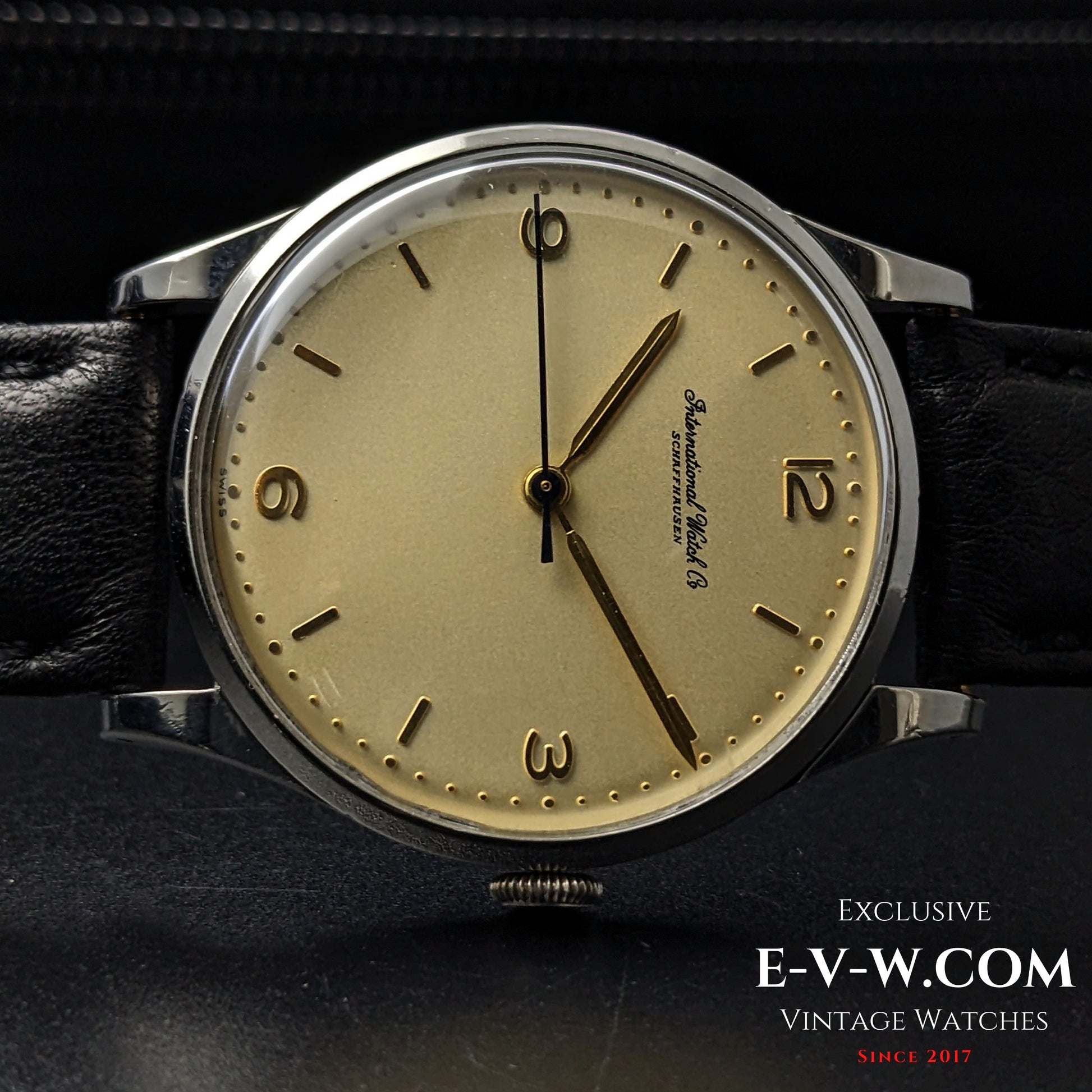 68 Years Old Vintage IWC Schaffhausen Classic 50's / Cal. 89 / Vintage 1957
