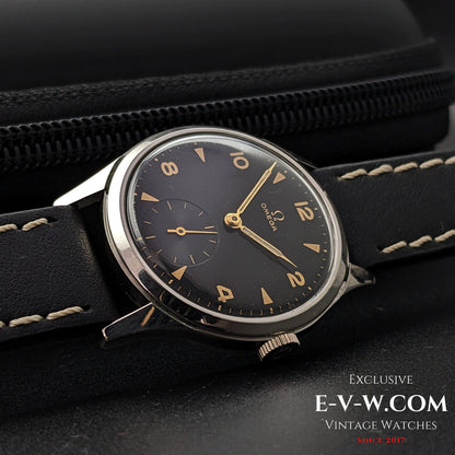 77 Years Old Vintage Omega Black Ref. 2622-1 / Cal. 265 (30T2) / Vintage 1947