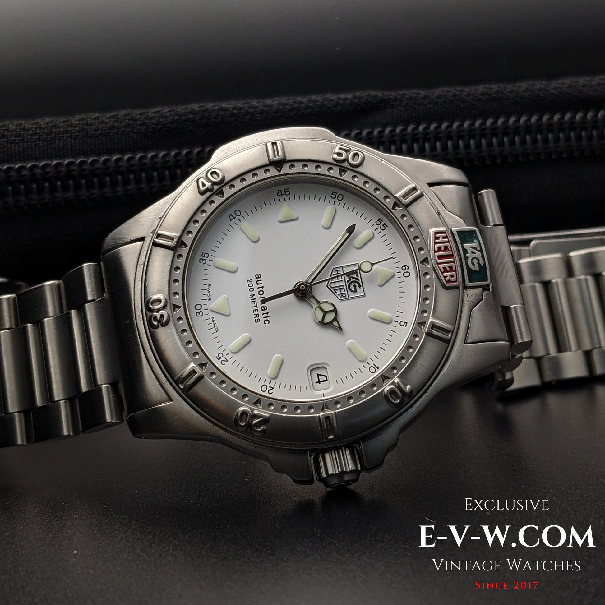 30 Years Old Vintage TAG HEUER 4000 Automatic / Ref. WF2110-K / Cal. 2824-2 / Vintage 1990's