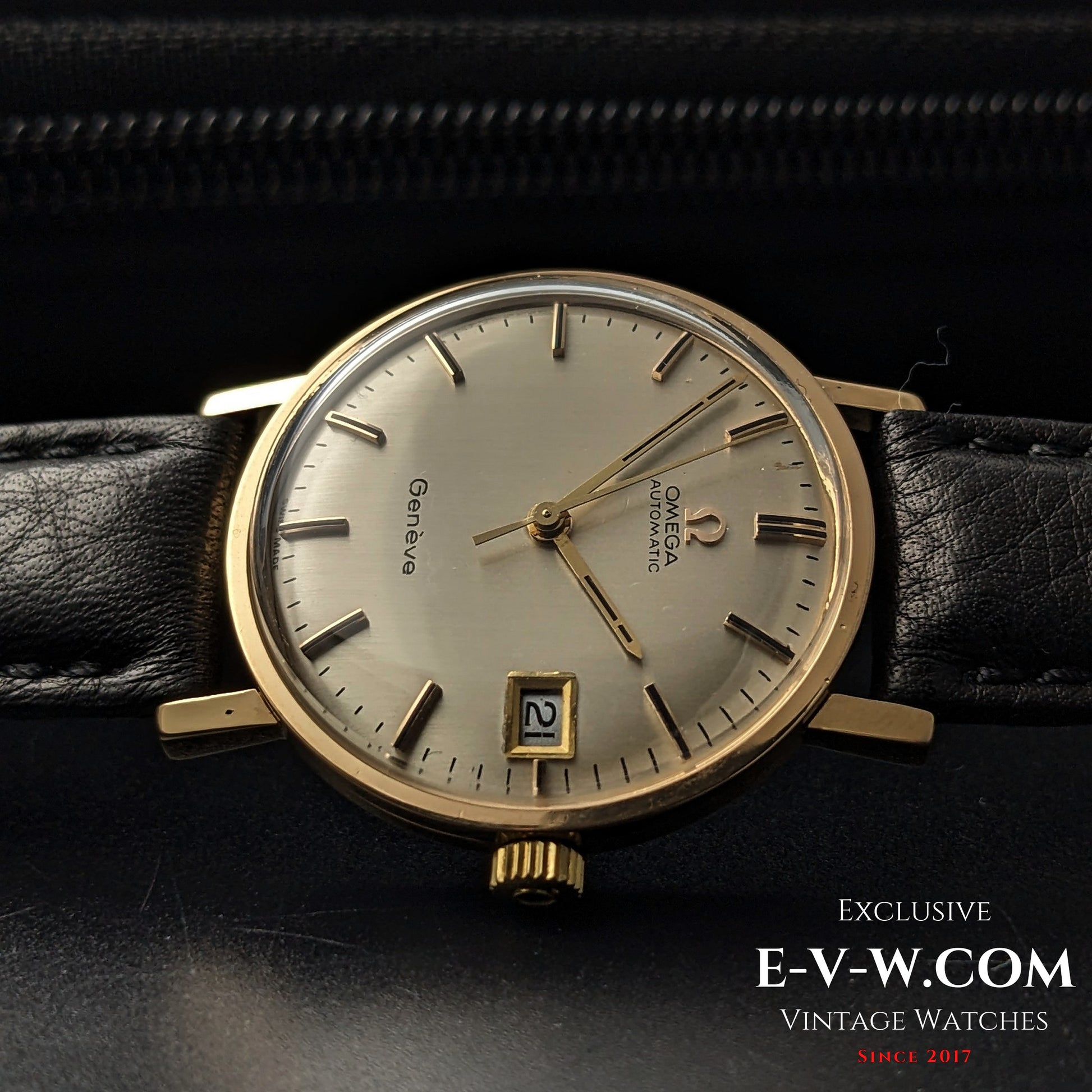 57 Years Old Vintage Omega Automatic Geneve / 18k Solid Gold / Cal. 565 / Vintage 1968