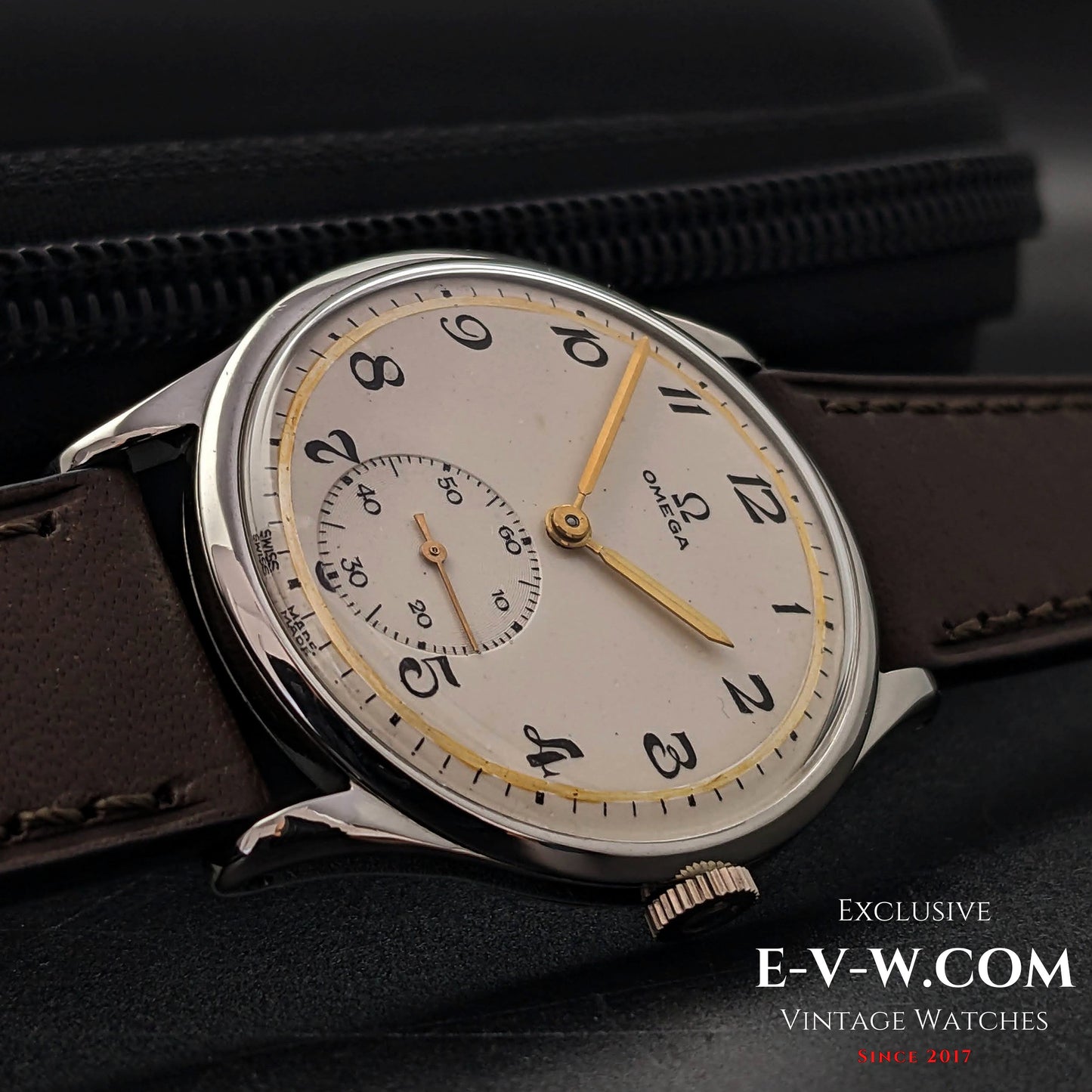 72 Years Old Vintage Omega Jumbo / two-tone dial / Cal. 266 (30T2) / Vintage 1952