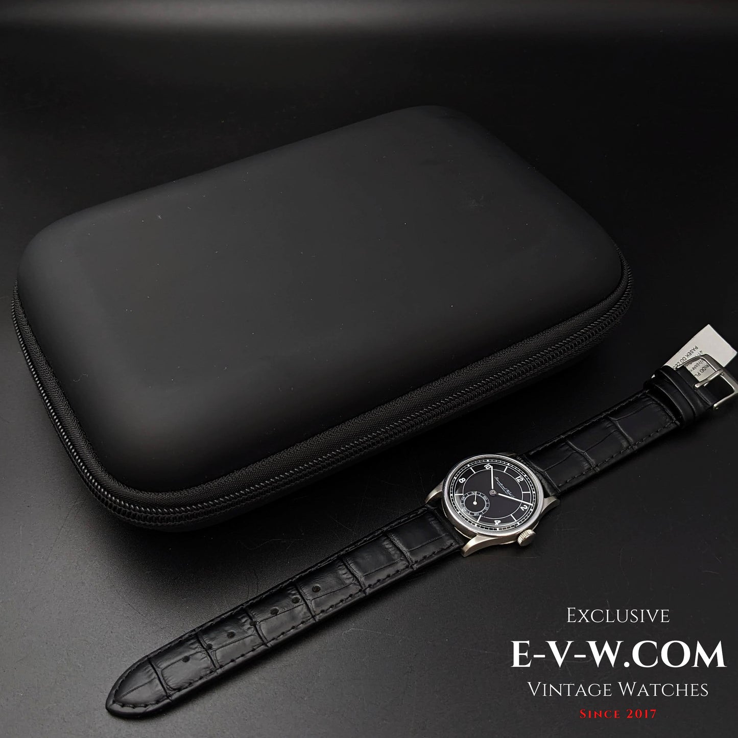 82 Years Old Vintage IWC Schaffhausen Black / Cal. 83 / Vintage 1941