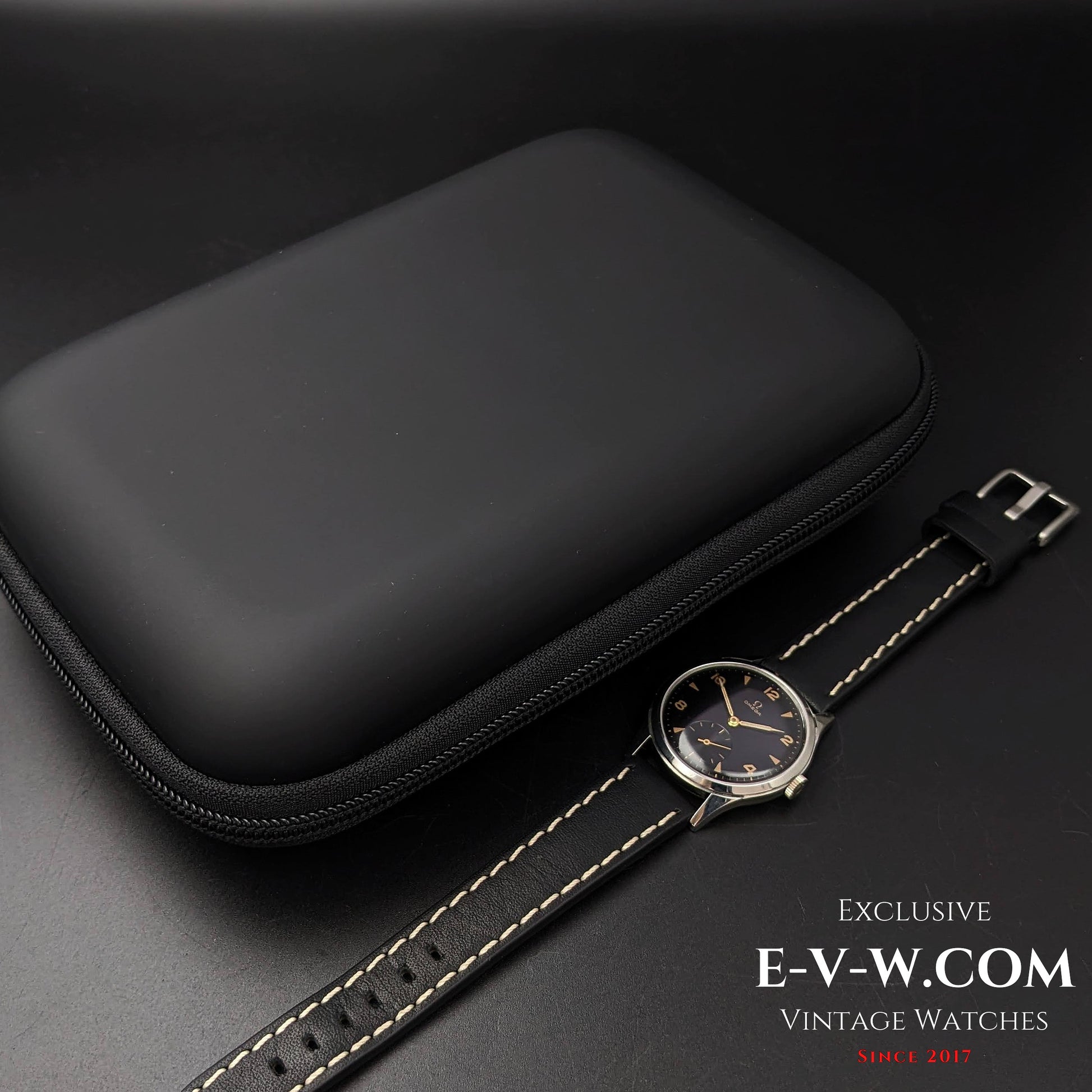 77 Years Old Vintage Omega Black Ref. 2622-1 / Cal. 265 (30T2) / Vintage 1947