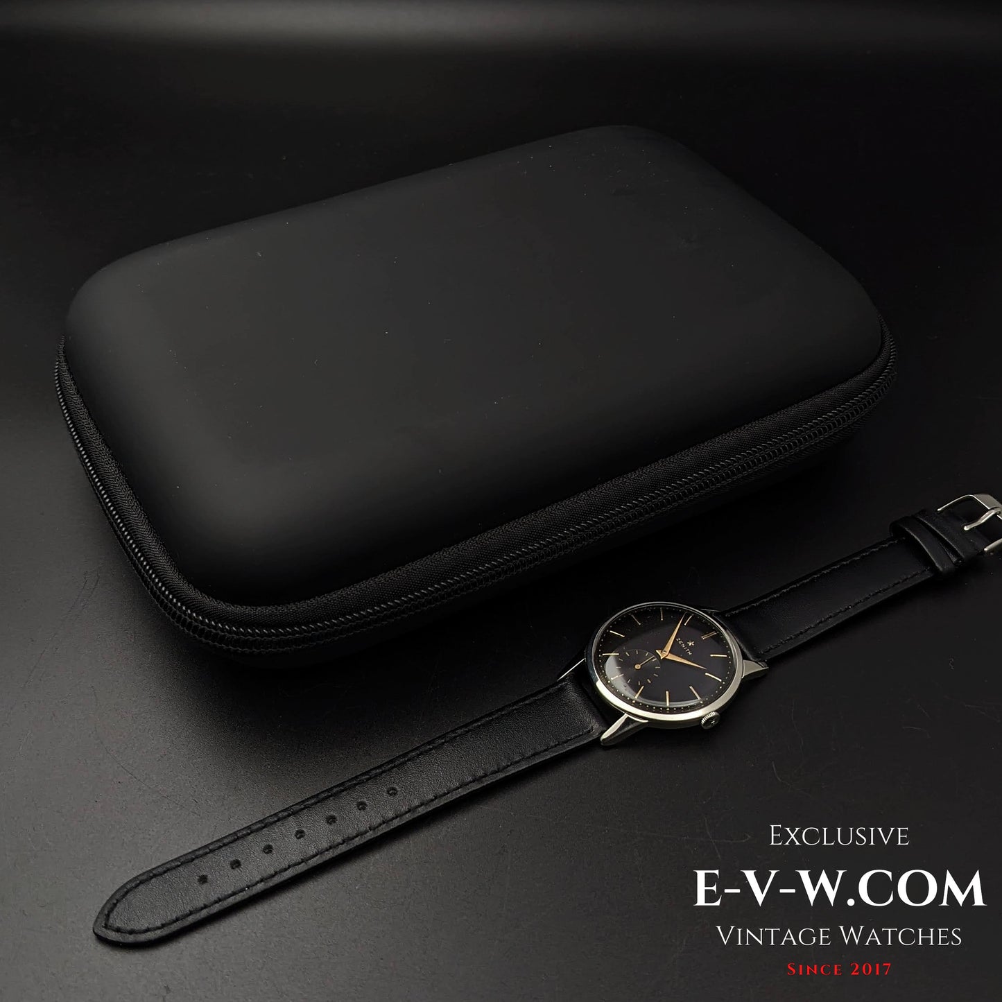 Montre Zenith vintage noire de 67 ans / Cal. 40 / Année 1956