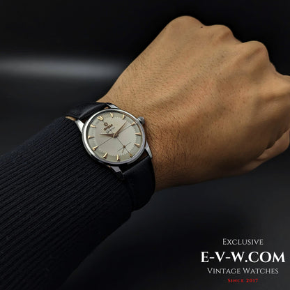 63 Years Old Vintage Omega Geneve / Ref 2903 / Cal. 268 (30T2) / Vintage 1960