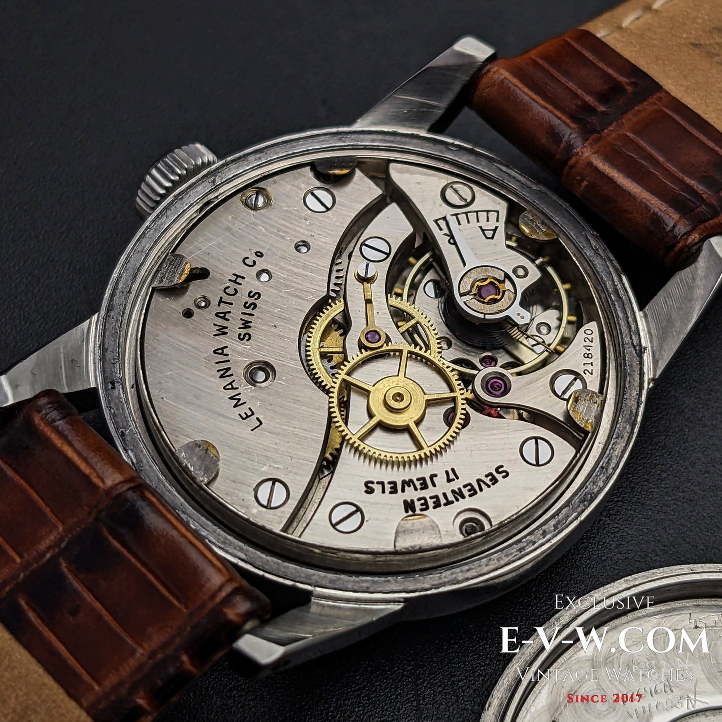 84 Years Old Vintage Lemania WWII / two-tone dial Ref. 192H / Cal. S27 / Vintage 1940