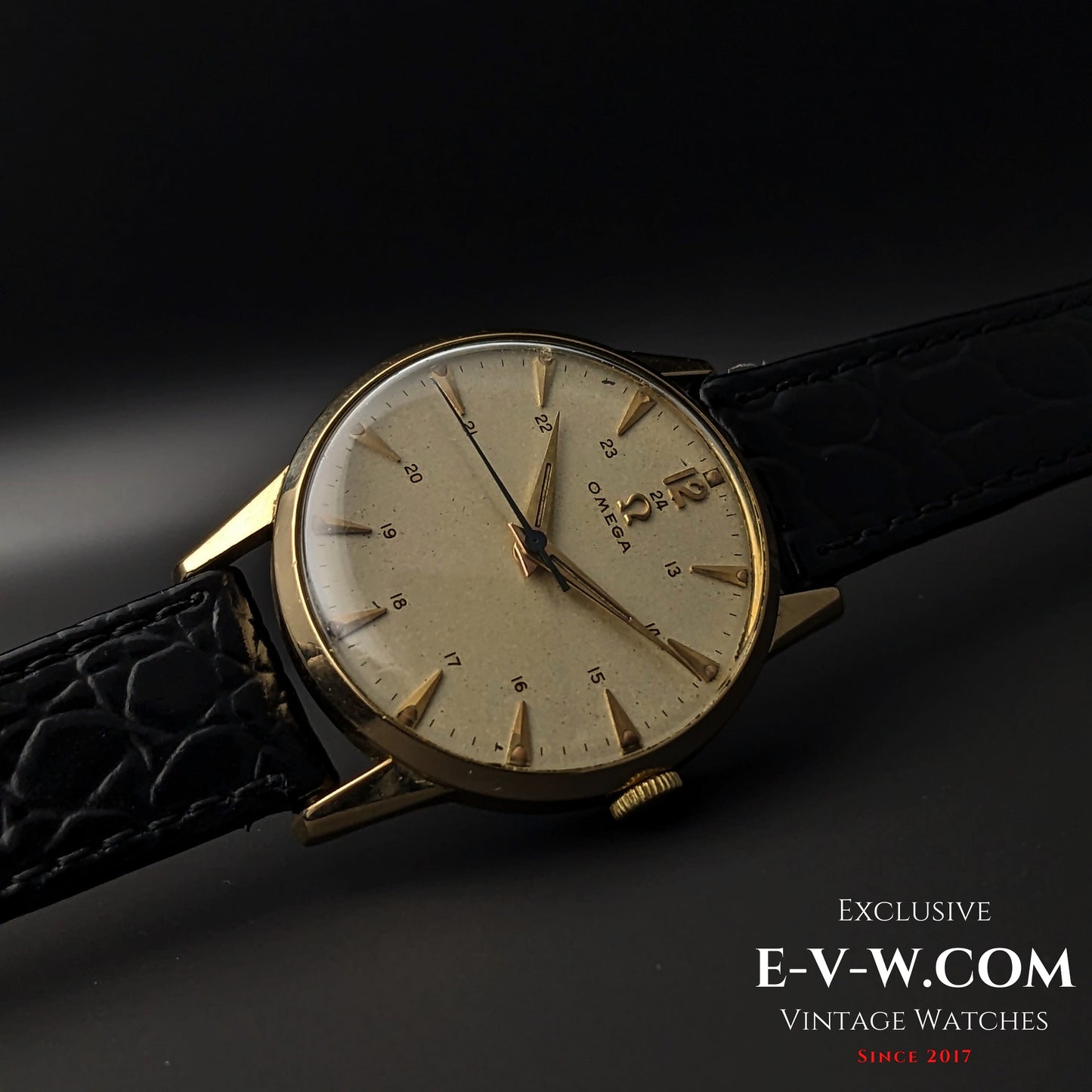 Omega vintage rare de 73 ans, cadran 24 heures / Réf. 2496-3SC / Cal. 283 (30T2) / Année 1952 / Révisée