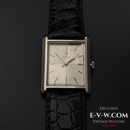 Omega automatique vintage de 61 ans / Carrée / Réf. 161013 / Cal. 671 / Année 1963