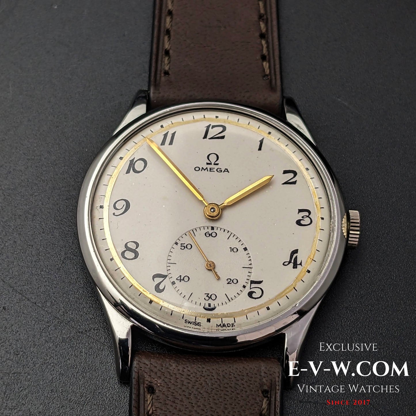 72 Years Old Vintage Omega Jumbo / two-tone dial / Cal. 266 (30T2) / Vintage 1952