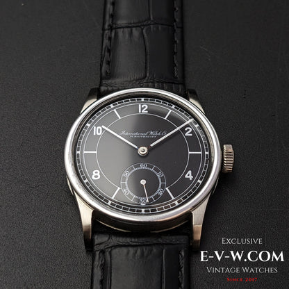 82 Years Old Vintage IWC Schaffhausen Black / Cal. 83 / Vintage 1941