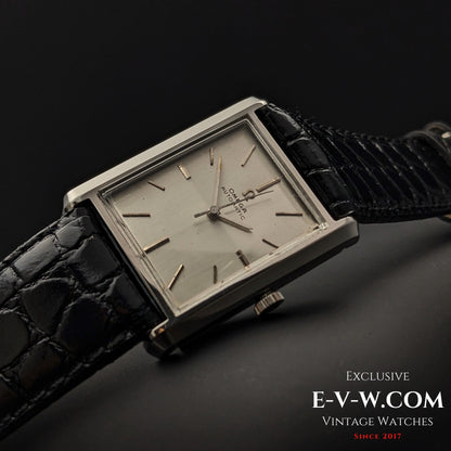 Omega automatique vintage de 61 ans / Carrée / Réf. 161013 / Cal. 671 / Année 1963