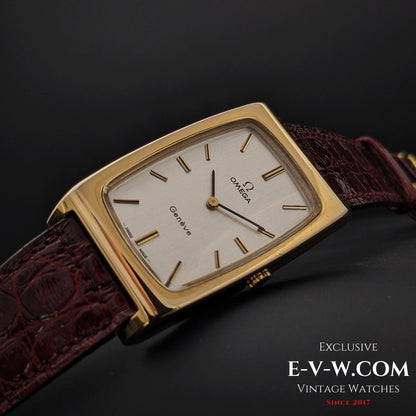 Omega Geneve Tank vintage plaquée or / Jumbo réf. 111010 / Cal. 620 / Année 1971