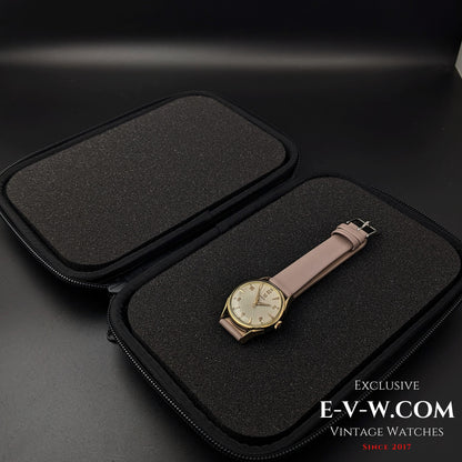 72 Years Old Vintage Omega Rare Guilloche-Honeucomb Dial Ref. 2667 4SC / Cal. 420 / Vintage 1952