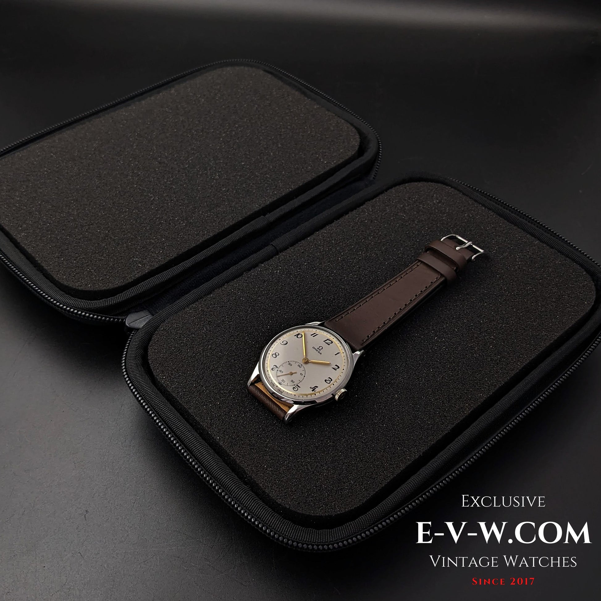 72 Years Old Vintage Omega Jumbo / two-tone dial / Cal. 266 (30T2) / Vintage 1952