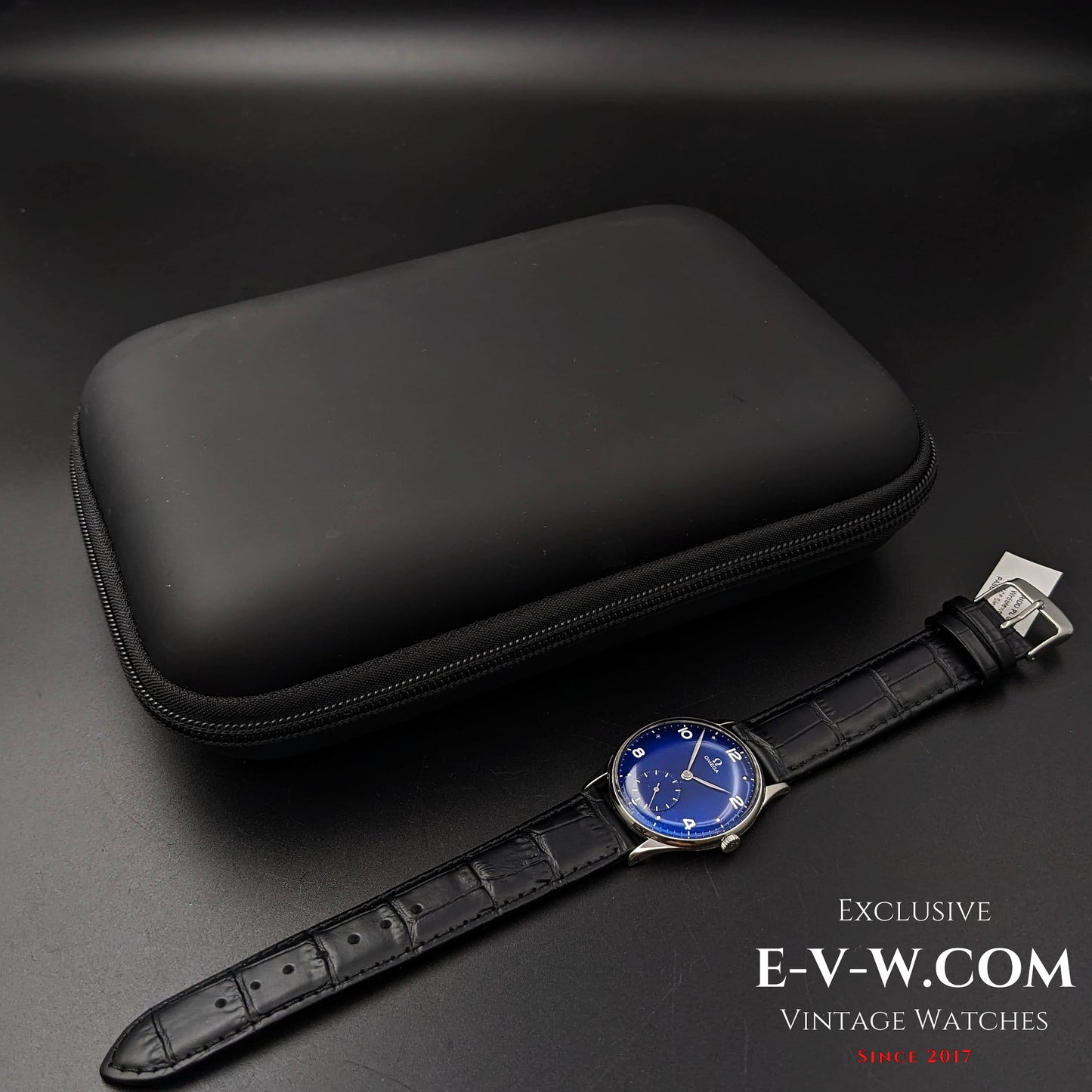 Omega vintage de 76 ans, cadran bleu, réf. 2401-3 / Cal. 360 / Année de fabrication : 1947