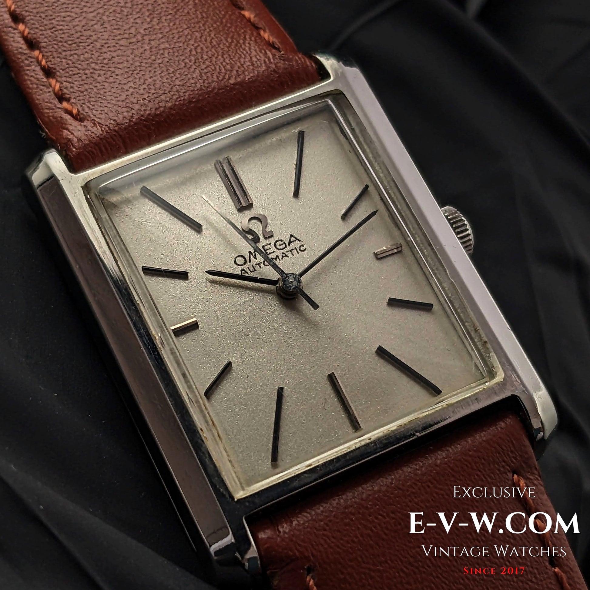 59 Years Old Vintage Omega Omega Automatic Tank / Art Deco Ref. 161013 / Cal. 671 / Vintage 1965