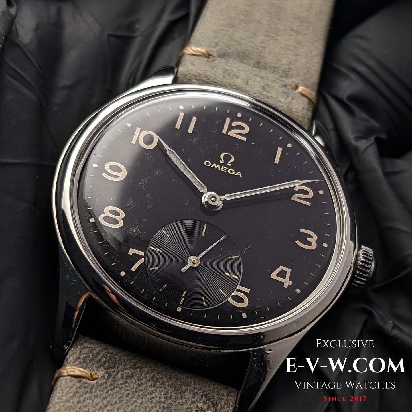 77 Years Old Vintage Omega military Ref. 2383 7 / Cal. 285 (30T2) / Vintage 1947a