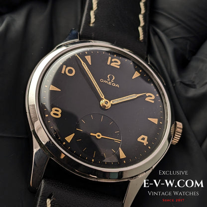 77 Years Old Vintage Omega Black Ref. 2622-1 / Cal. 265 (30T2) / Vintage 1947