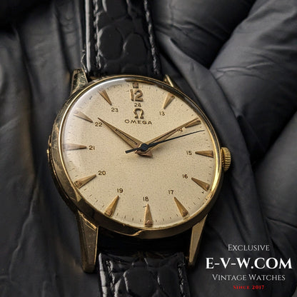 Omega vintage rare de 73 ans, cadran 24 heures / Réf. 2496-3SC / Cal. 283 (30T2) / Année 1952 / Révisée