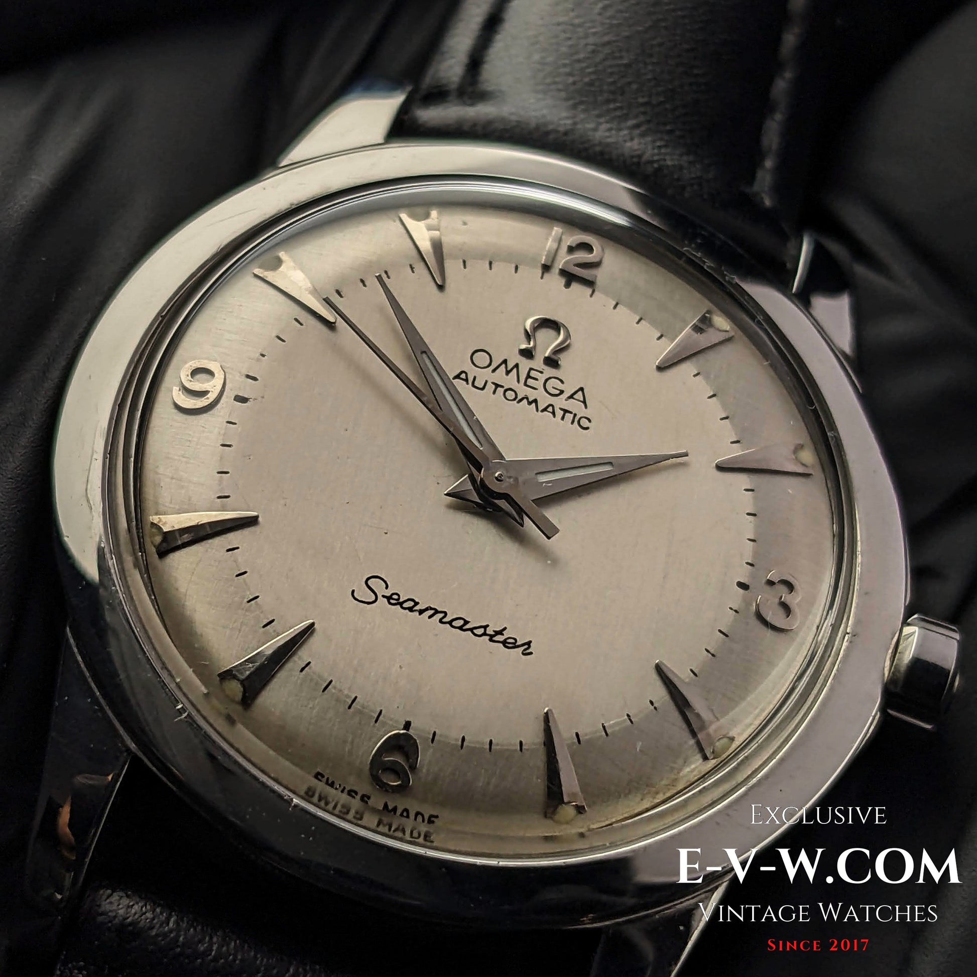 74 Years Old Vintage Omega Semaster Automatic Bumper Ref. 2577-6 / Cal. 351 / Vintage 1950