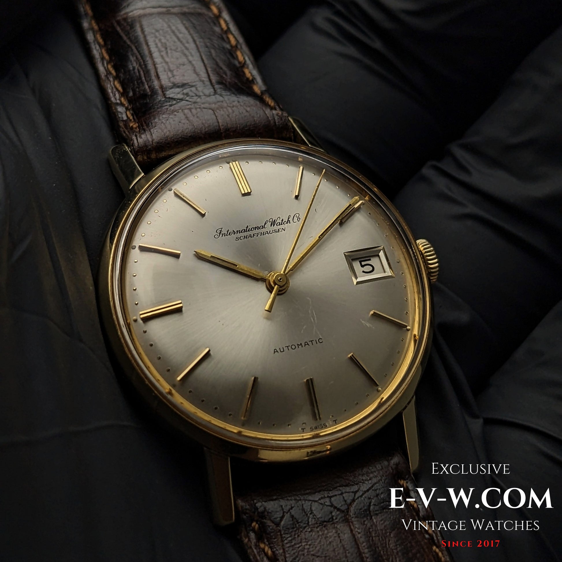 61 Years Old Vintage IWC Schaffhausen Automatic 14k Gold / Ref. 807A / Cal. 8541 / Vintage 1964