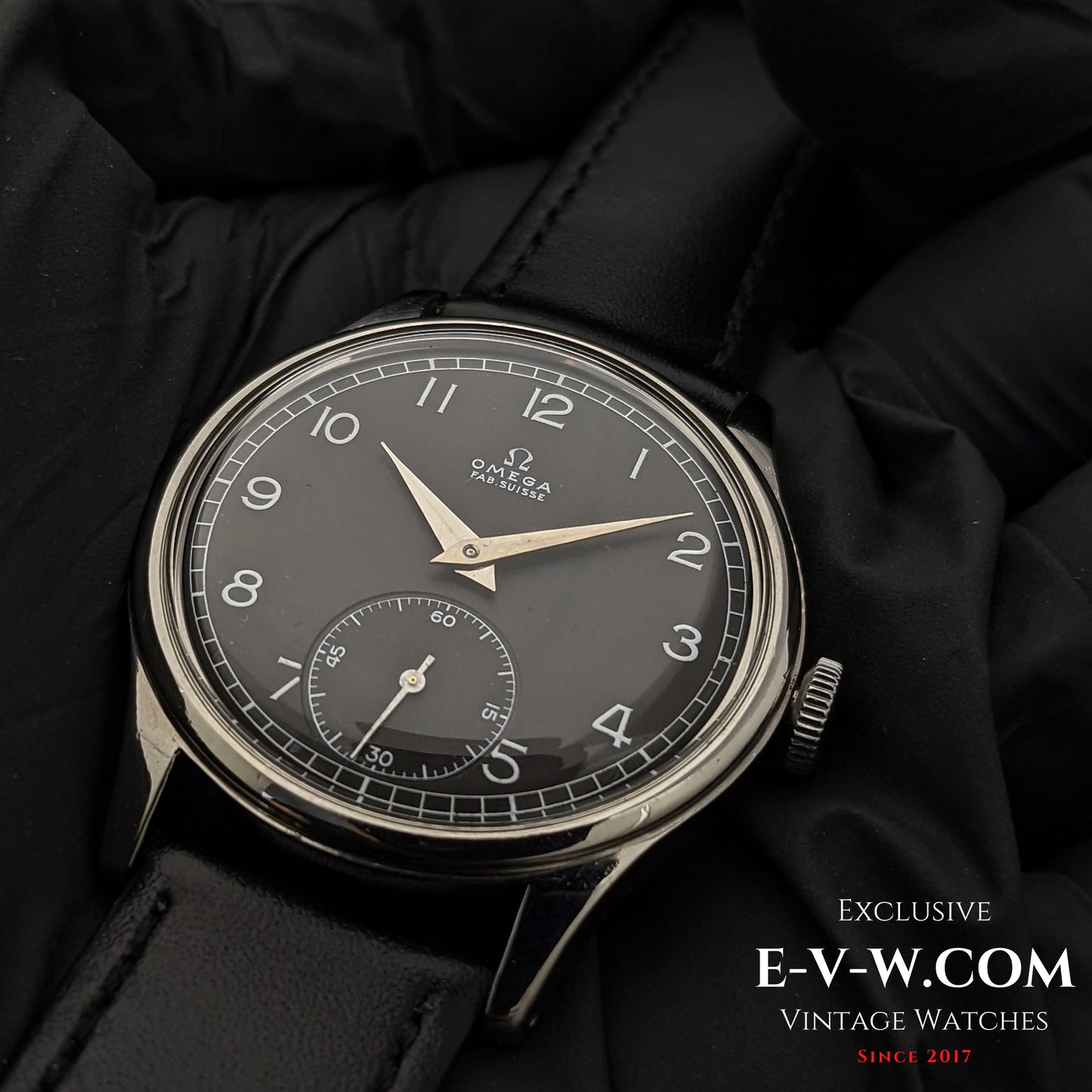 80 Years Old Vintage Omega SUVERAN WWII Ref. 2400-7 / Cal. 30T2PC Vintage 1944