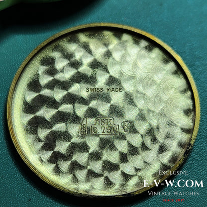 Montre habillée Eberhard &amp; Co en or 18 carats des années 1960 | Rare indicateur de date à roulette | Cal. 236-129 |