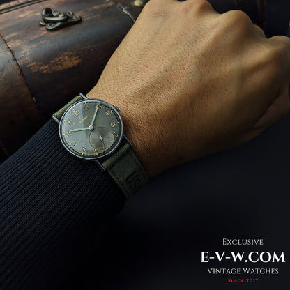Omega vintage de 81 ans (Seconde Guerre mondiale) | Réf. 2383/2 | Cal. 30T2 | Année de fabrication : 1944 | Entièrement révisée
