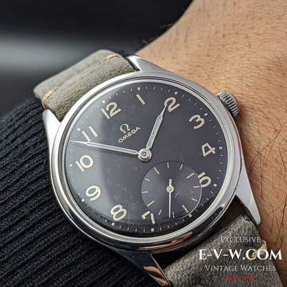77 Years Old Vintage Omega military Ref. 2383 7 / Cal. 285 (30T2) / Vintage 1947a