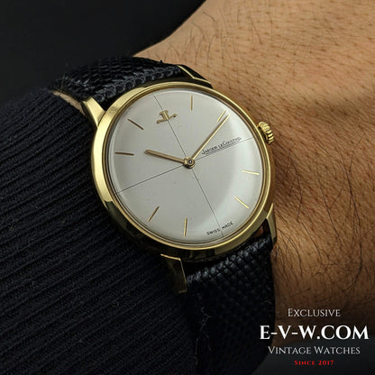 60 Years Old Vintage Jaeger-LeCoultre 18K gold / Ref. E 902 / Cal. 818 with Kif-flector shock absorber / Vintage 1960s