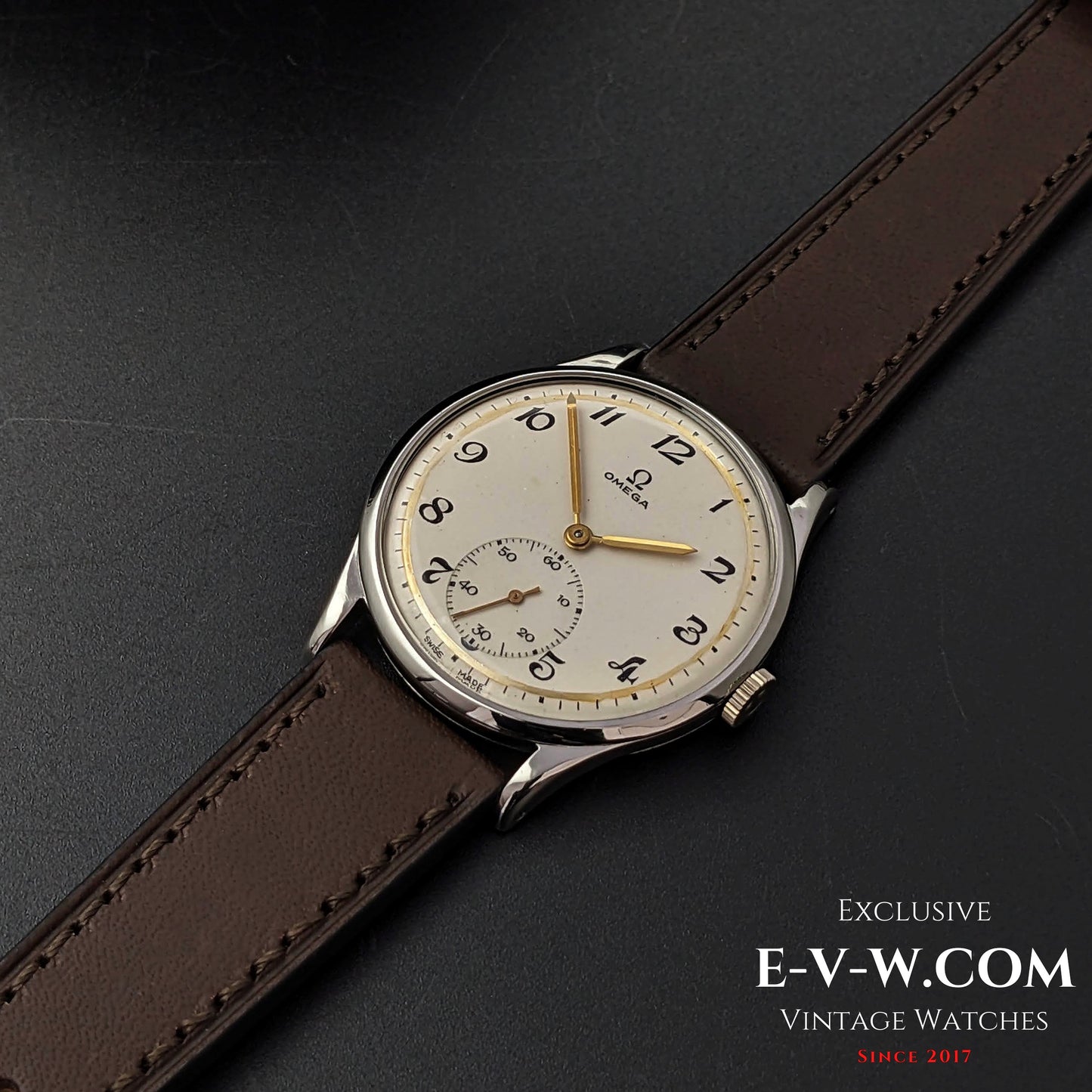 72 Years Old Vintage Omega Jumbo / two-tone dial / Cal. 266 (30T2) / Vintage 1952