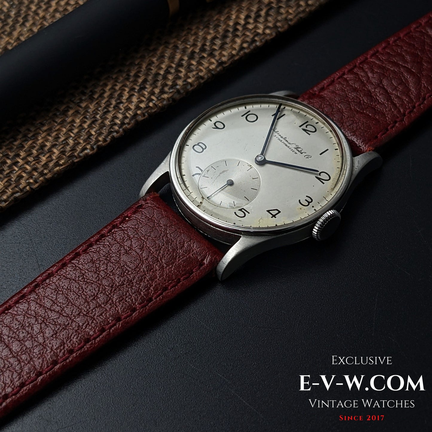 Montre de ville IWC Schaffhausen vintage (87 ans), modèle ancien civil | Cal. 83 | Année 1938 / Révisée