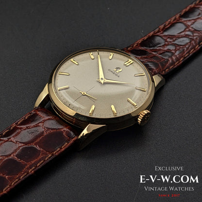 Omega vintage de 72 ans, cadran guilloché-honeucombe / Réf. 2512 11 / Cal. 266 / Année 1952