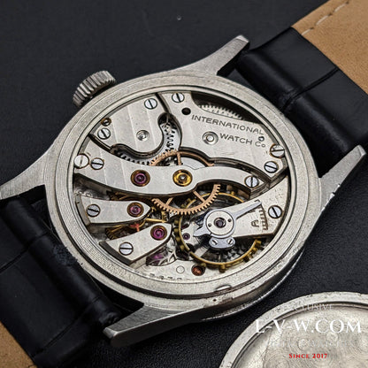 82 Years Old Vintage IWC Schaffhausen Black / Cal. 83 / Vintage 1941