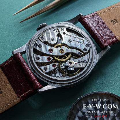 Montre de ville IWC Schaffhausen vintage (87 ans), modèle ancien civil | Cal. 83 | Année 1938 / Révisée