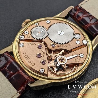 Omega vintage de 72 ans, cadran guilloché-honeucombe / Réf. 2512 11 / Cal. 266 / Année 1952