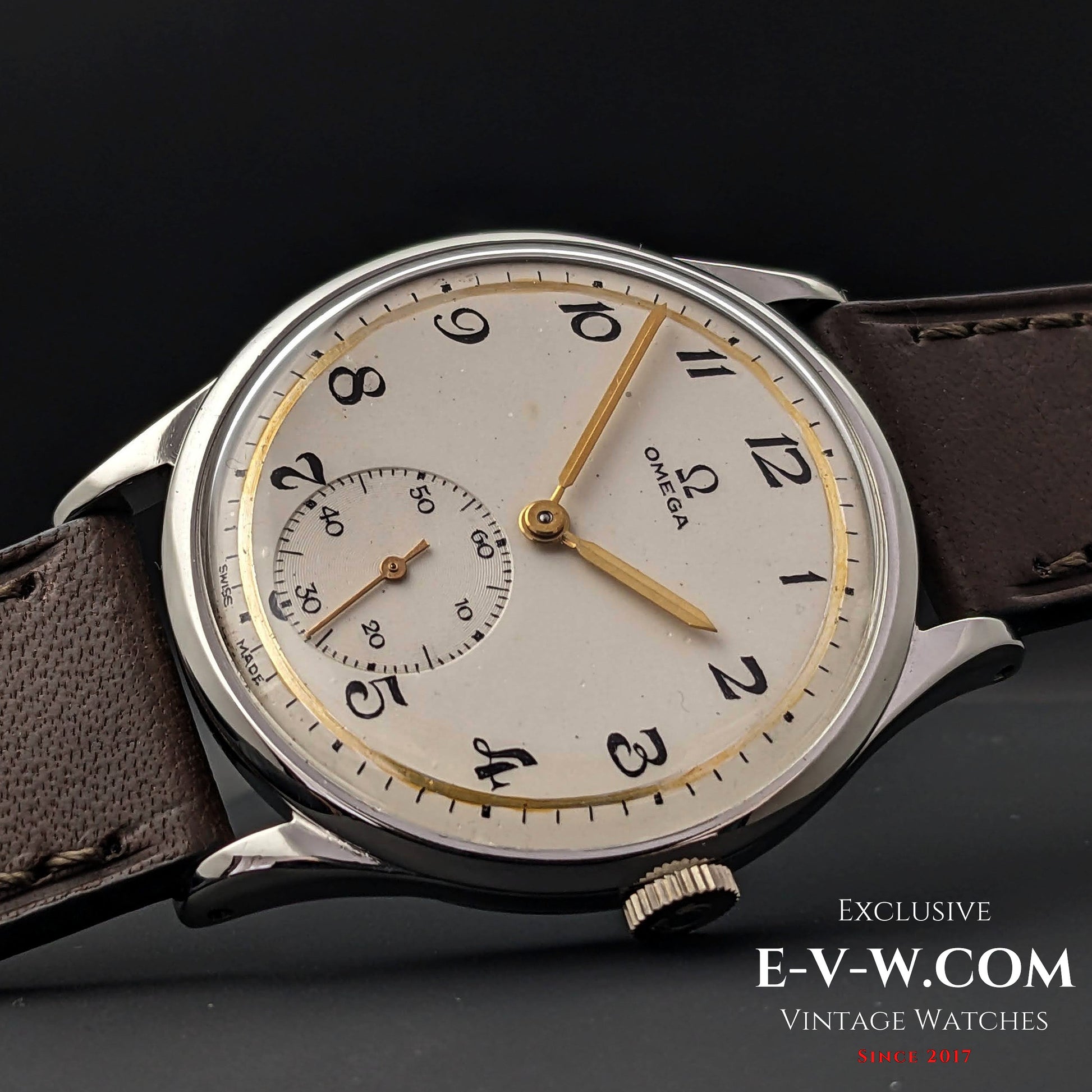 72 Years Old Vintage Omega Jumbo / two-tone dial / Cal. 266 (30T2) / Vintage 1952