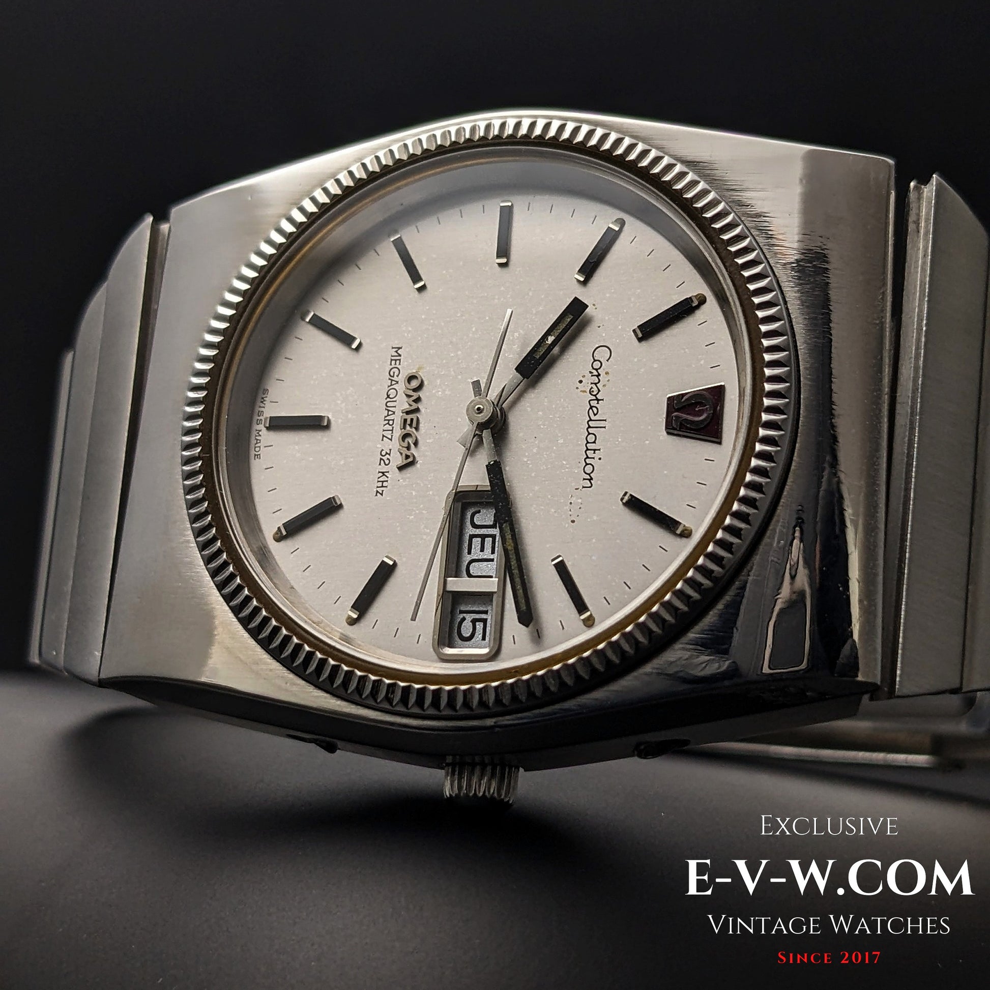 53 Years Old Vintage Omega Constellation MEGAQUARTZ 32 KHz / Ref. 196.0015 / Cal.1310/ Vintage 197253 Years Old Vintage Omega Constellation MEGAQUARTZ 32 KHz / Ref. 196.0015 / Cal.1310/ Vintage 1972