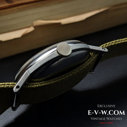 Environ 80 ans — Omega 30T2 Seconde Guerre mondiale « style Calatrava » | Réf. 2349/3 | Cal. 30T2 SC | Vers 1944 | Révisée 