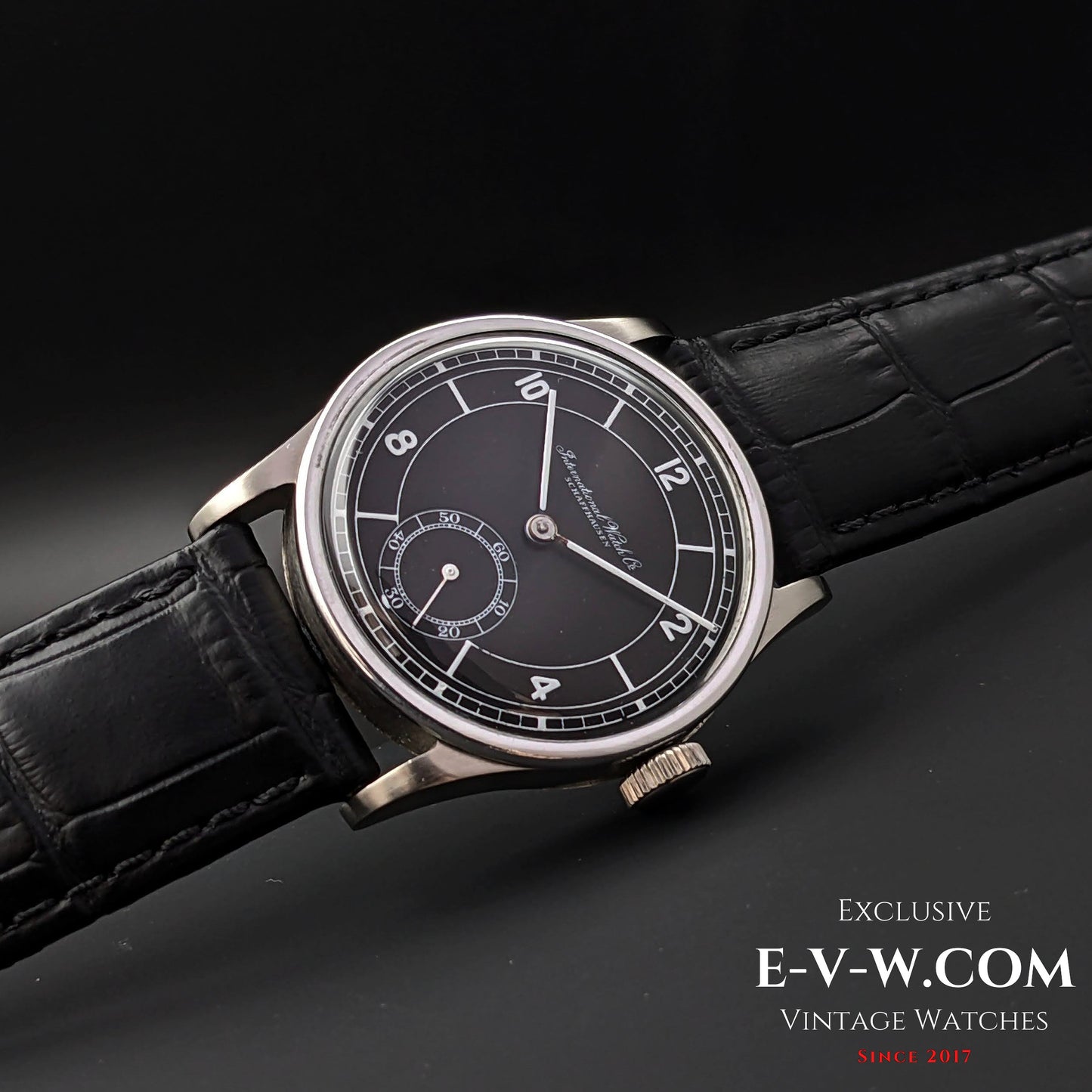 82 Years Old Vintage IWC Schaffhausen Black / Cal. 83 / Vintage 1941