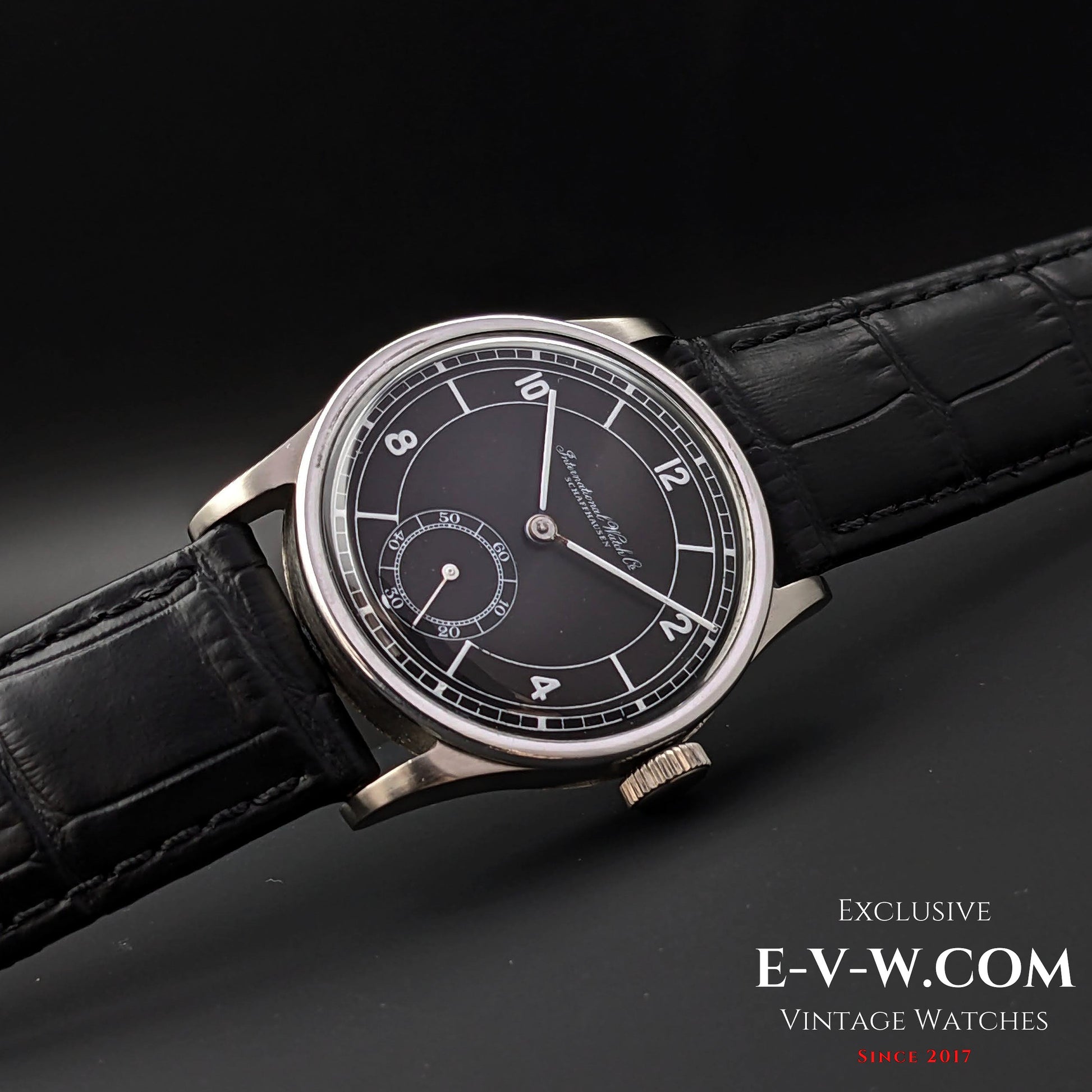 82 Years Old Vintage IWC Schaffhausen Black / Cal. 83 / Vintage 1941