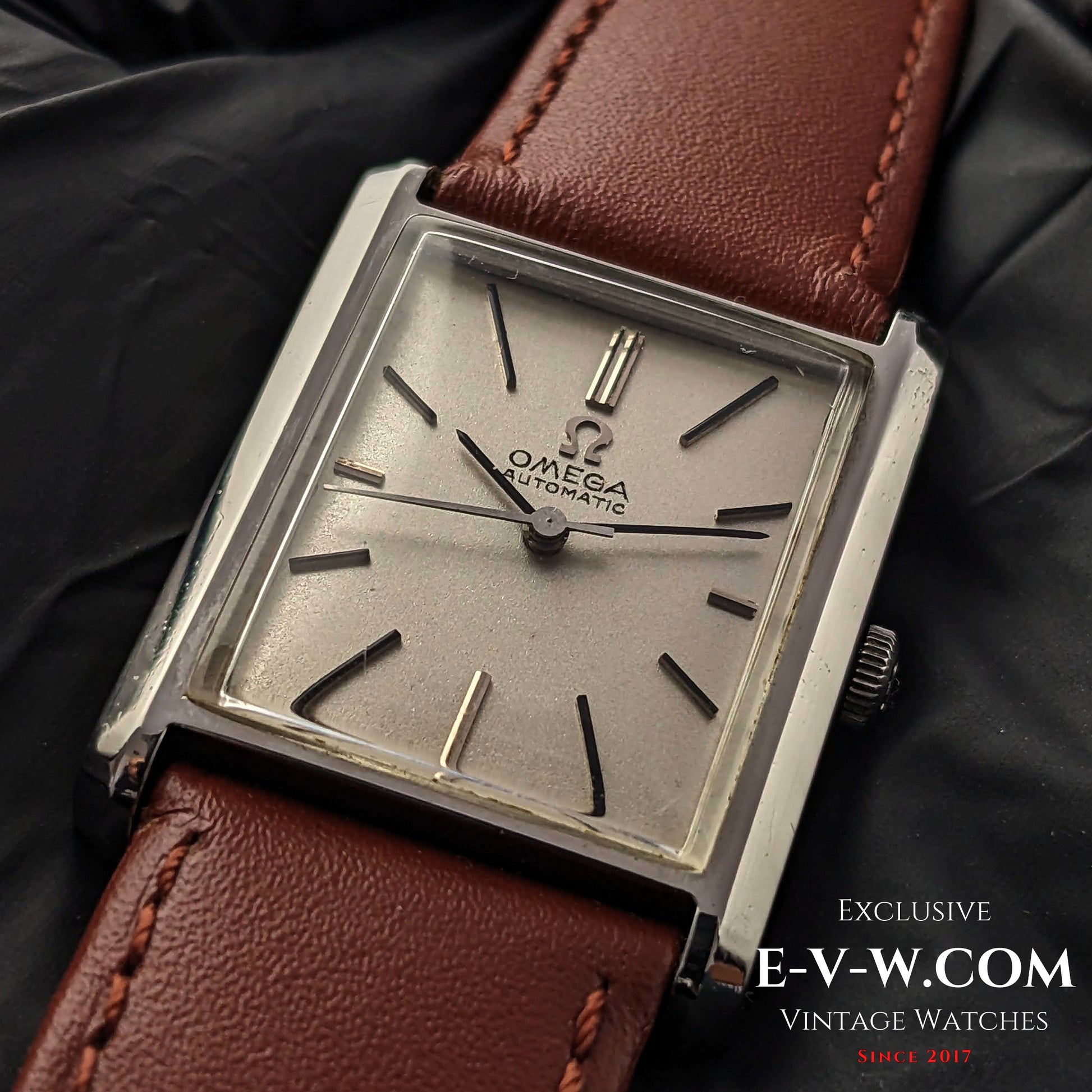 59 Years Old Vintage Omega Omega Automatic Tank / Art Deco Ref. 161013 / Cal. 671 / Vintage 1965