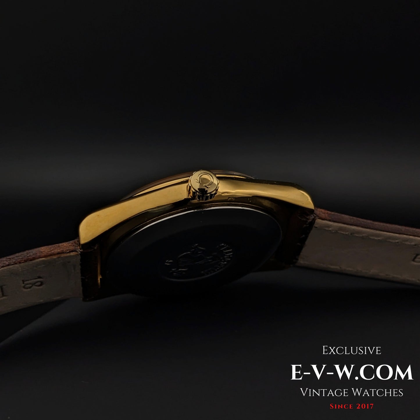 47 Years Old Vintage Omega Automatic / Cal. 1010 Vintage 1977