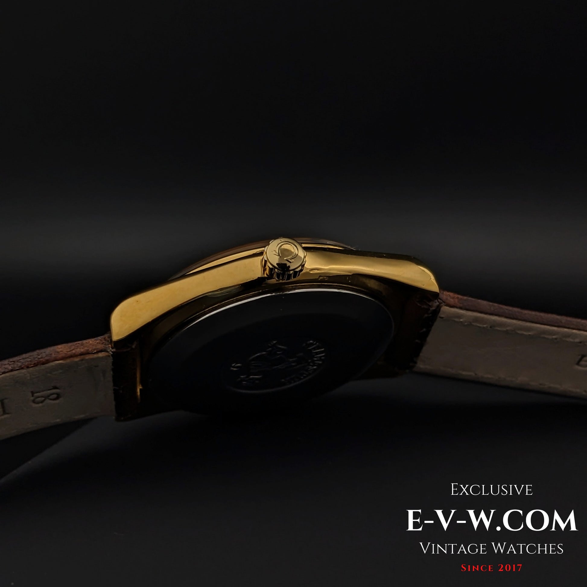 47 Years Old Vintage Omega Automatic / Cal. 1010 Vintage 1977