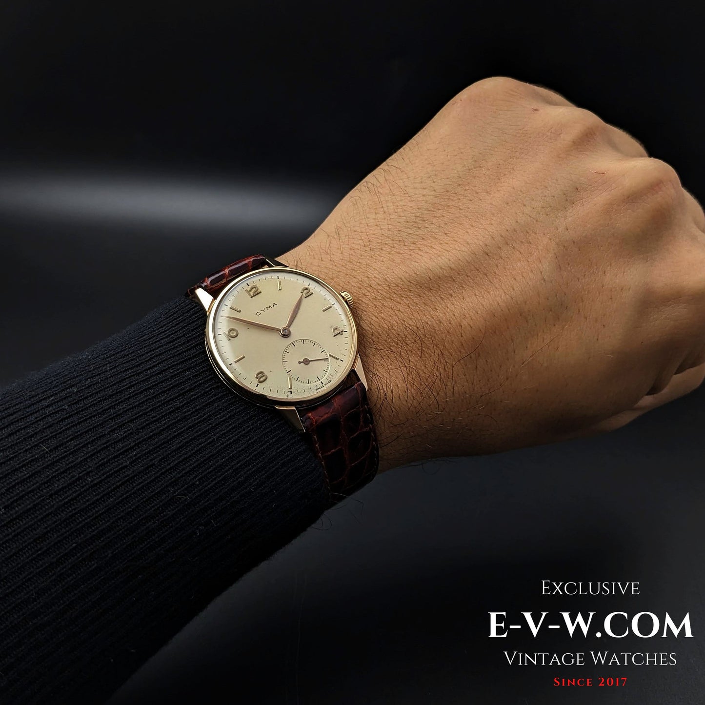 70 Years Old Vintage Cyma 18k Gold / Jumbo  / Cal.586 / Vintage 1950s