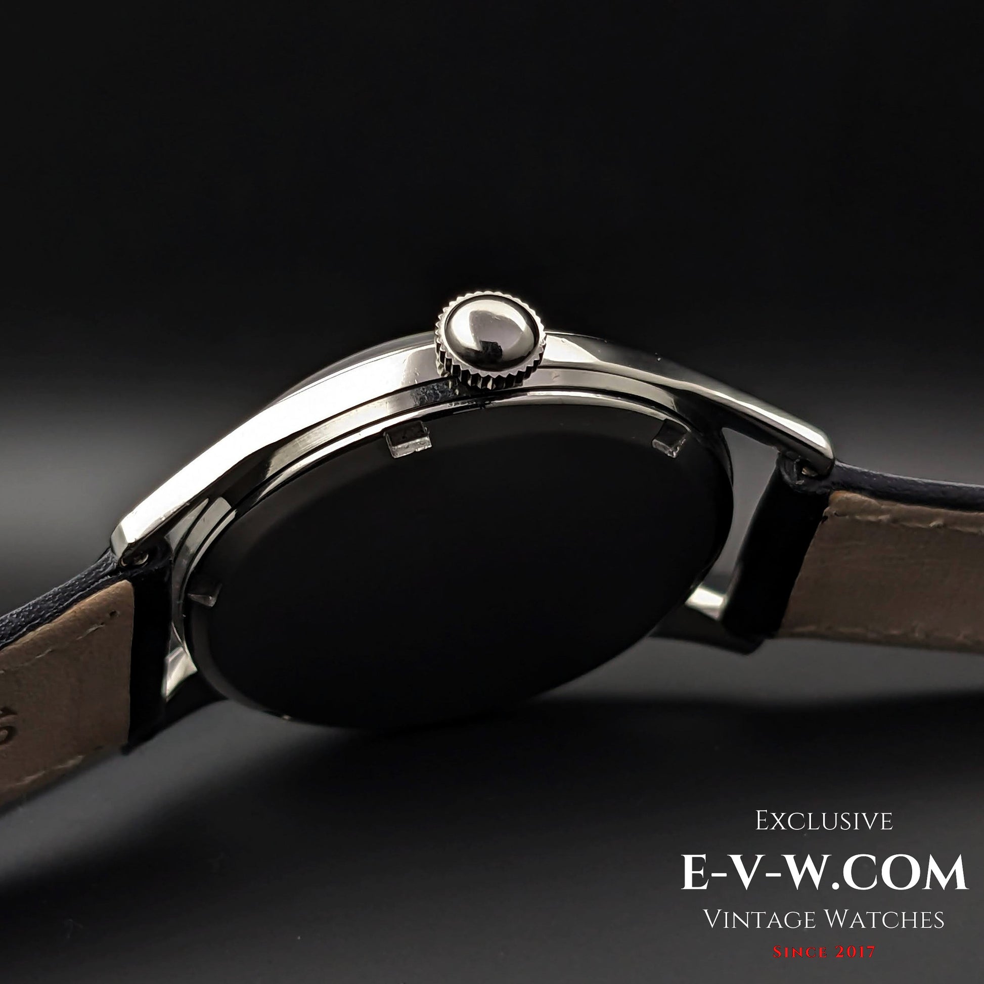 74 Years Old Vintage Omega FAB SUISSE Sector Dial Ref. 2622 2 / Cal. 266 (30T2) / Vintage 1950